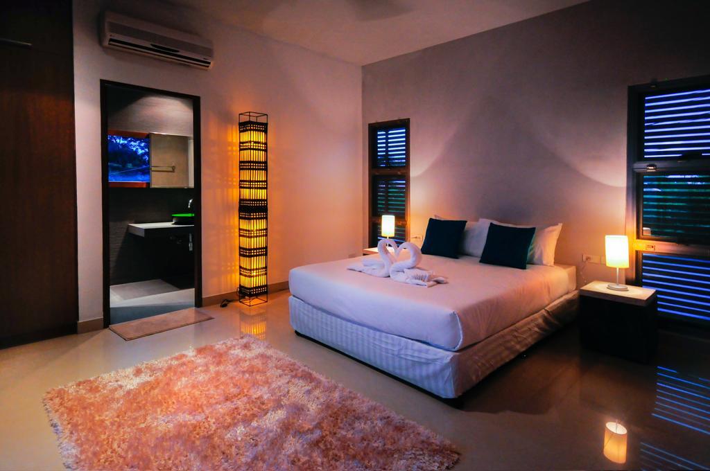 Nai Harn Beach Villa Dış mekan fotoğraf